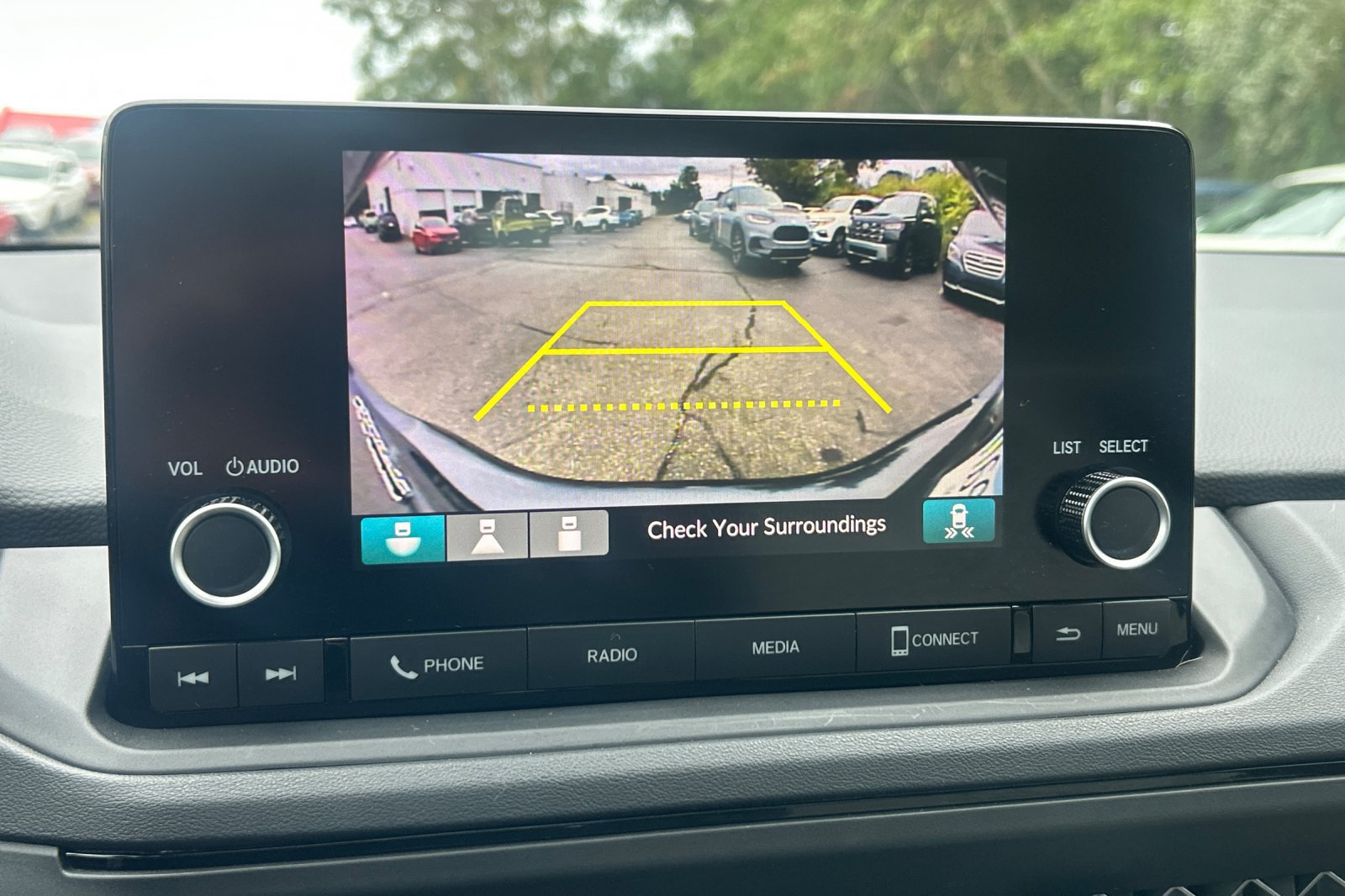 Used 2025 Honda Accord SE image 19