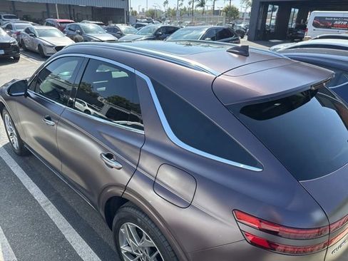 Used 2023 Genesis GV70 2.5T w/ Advanced Package image 7