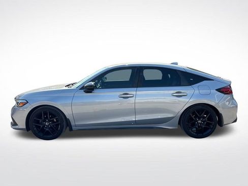Used 2023 Honda Civic Sport image 2