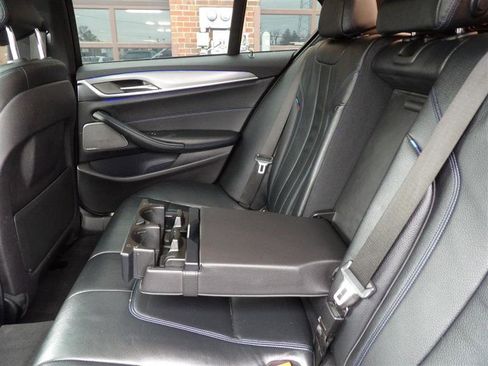 Used 2019 BMW 530i xDrive w/ M Sport Package image 14