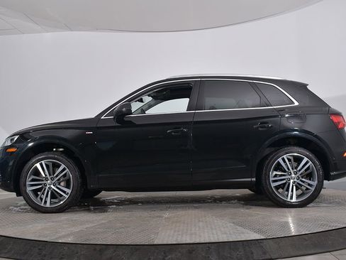 Used 2020 Audi Q5 e Prestige w/ Prestige Package image 2