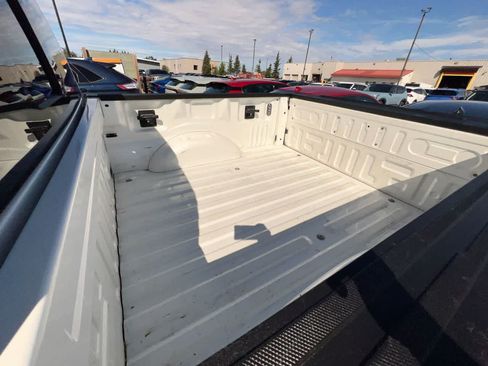 Used 2021 Ford F150 Lariat w/ FX4 Off-Road Package AWD/4WD image 24