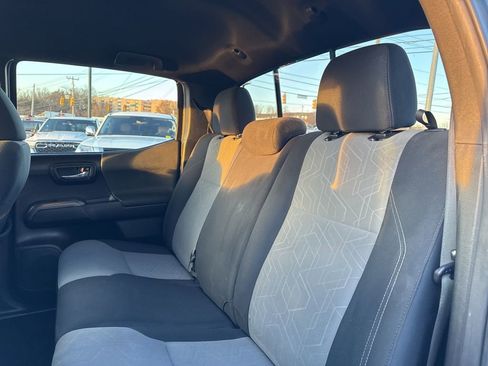 Used 2023 Toyota Tacoma TRD Sport image 29