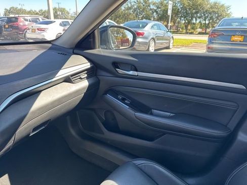Used 2023 Nissan Altima 2.5 SL FWD image 30