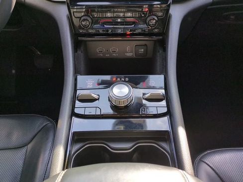 Used 2023 Jeep Grand Cherokee Overland AWD/4WD image 19