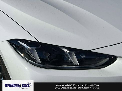 Used 2025 BMW i4 xDrive40i w/ Parking Assistance Package image 10