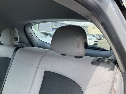 Used 2021 Chevrolet Bolt LT image 30