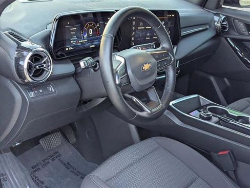 Used 2026 Chevrolet Equinox LT w/ Safety and Technology Package image 10