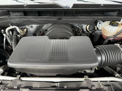 Used 2024 GMC Yukon XL SLT image 33