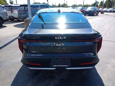 New 2025 Kia K4 LXS image 6