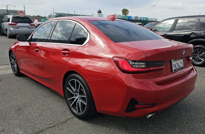 Used 2019 BMW 330i Sedan w/ Convenience Package RWD image 3