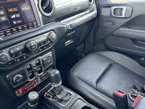 Used 2021 Jeep Wrangler Unlimited Rubicon w/ Xtreme Recon 35" Tire Package image 19