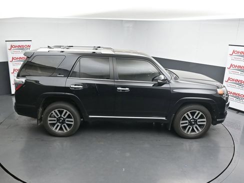 Used 2014 Toyota 4Runner Limited image 17
