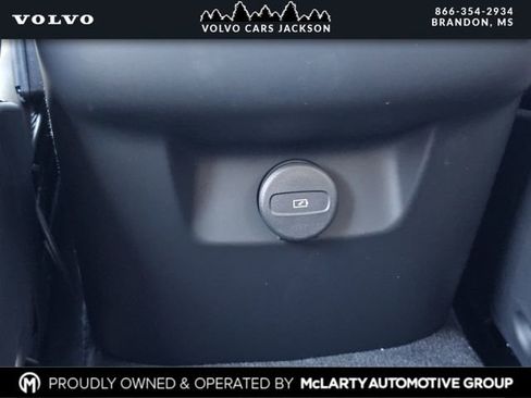 New 2026 Volvo XC60 B5 Plus w/ Protection Package Premier AWD/4WD image 19