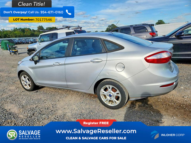 Used 2015 Ford Fiesta SE FWD image 3