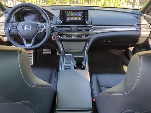 Used 2022 Honda Accord Sport image 11