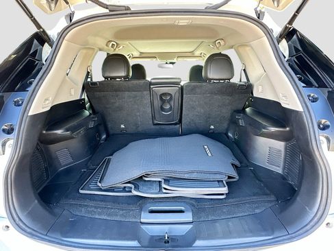 Used 2019 Nissan Rogue SL w/ Premium Package image 27