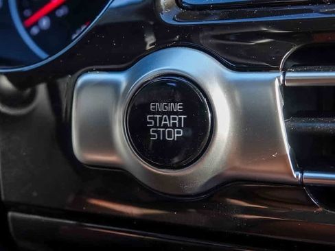 Certified 2022 Kia Seltos EX image 21