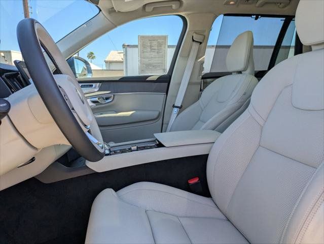 Used 2025 Volvo XC90 B6 Ultra w/ Lounge Package AWD/4WD image 21