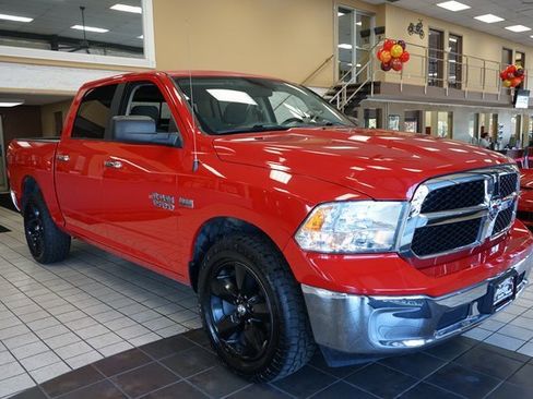 Used 2018 RAM 1500 Classic SLT image 14