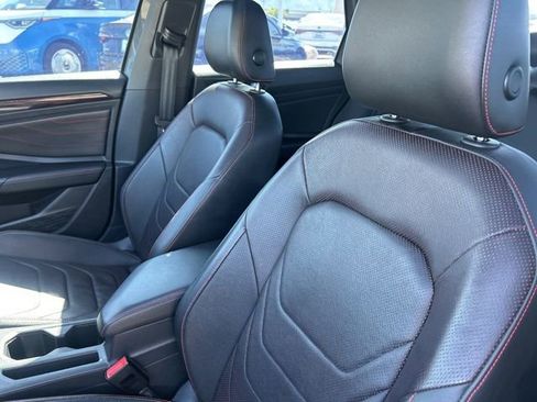 Used 2022 Volkswagen Jetta GLI Autobahn FWD image 22