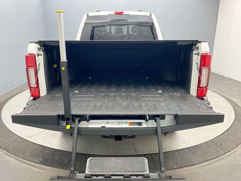 Used 2022 Ford F250 Platinum AWD/4WD image 26