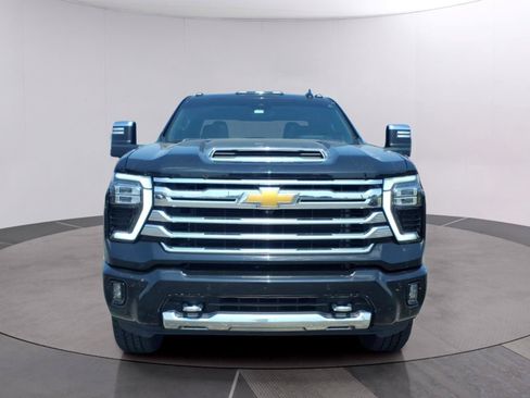 Used 2024 Chevrolet Silverado 2500 High Country w/ High Country Premium Package AWD/4WD image 8