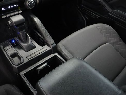 Used 2025 Toyota Tacoma SR image 16