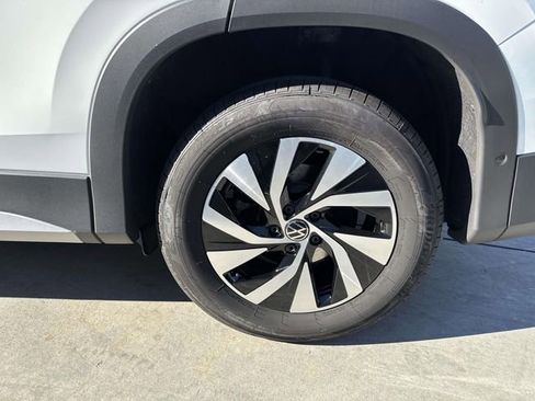 Certified 2025 Volkswagen Tiguan S FWD image 6