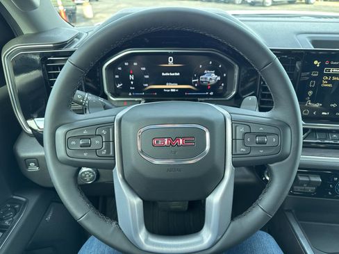 New 2026 GMC Sierra 1500 SLT w/ SLT Convenience Package image 23