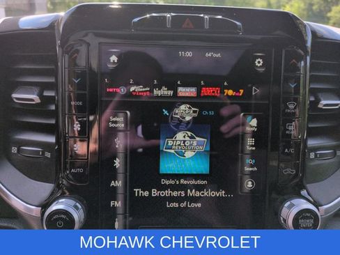 Used 2021 RAM 1500 Laramie w/ Sport Appearance Package AWD/4WD image 13