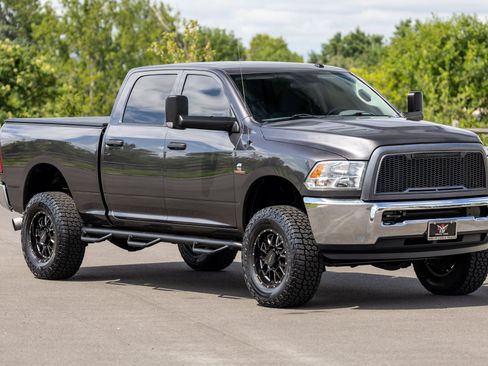 Used 2018 RAM 2500 Tradesman w/ Chrome Appearance Group AWD/4WD image 8