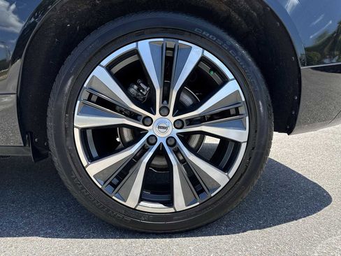Used 2022 Volvo XC60 B5 Momentum AWD/4WD image 16