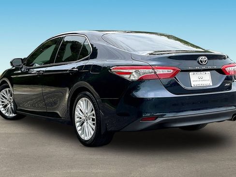Used 2018 Toyota Camry XLE FWD image 4