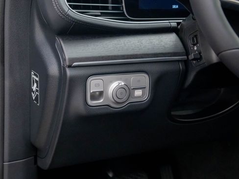 New 2026 Mercedes-Benz GLS 450 GLS 450 image 24