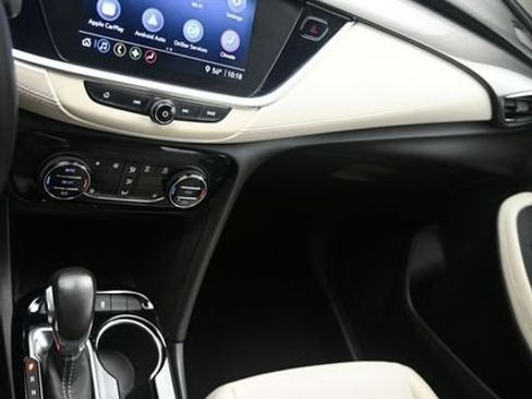 Used 2020 Buick Encore GX Select FWD image 17