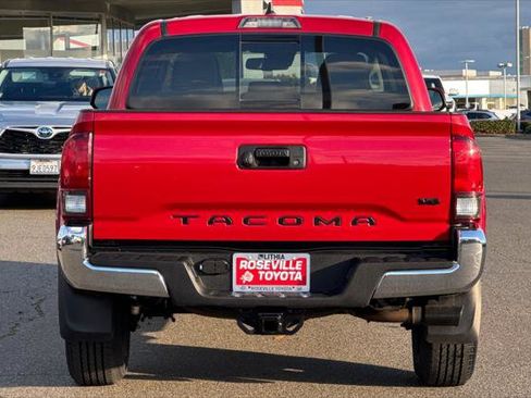 Certified 2022 Toyota Tacoma SR5 w/ Black Out Package (TMS) image 8