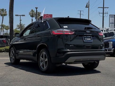 Certified 2024 Ford Edge SEL w/ Convenience Package AWD/4WD image 7