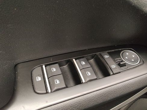 Used 2020 Kia Soul LX image 27