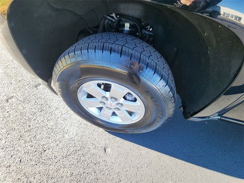 Used 2020 GMC Canyon 2WD Crew Cab w/ Convenience Package image 10