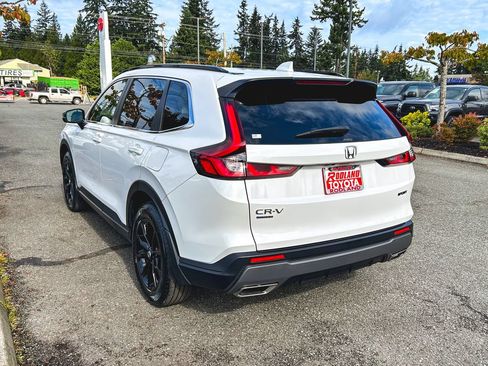 Used 2024 Honda CR-V Sport image 8