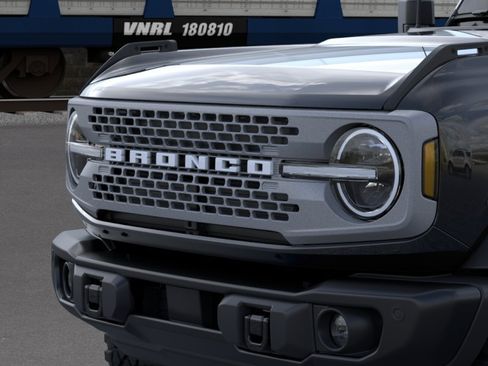 New 2026 Ford Bronco Badlands w/ Sasquatch Package AWD/4WD image 19