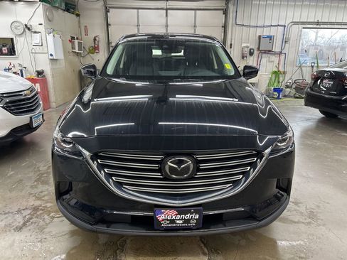 Used 2023 MAZDA CX-9 Touring image 2