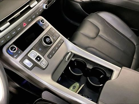 Used 2024 Hyundai Palisade Calligraphy FWD image 17