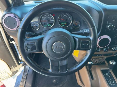 Used 2012 Jeep Wrangler Sahara image 4