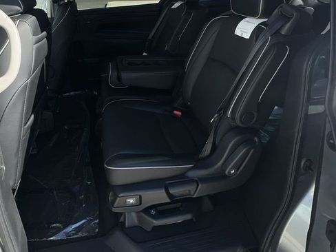 New 2026 Honda Odyssey Touring image 24