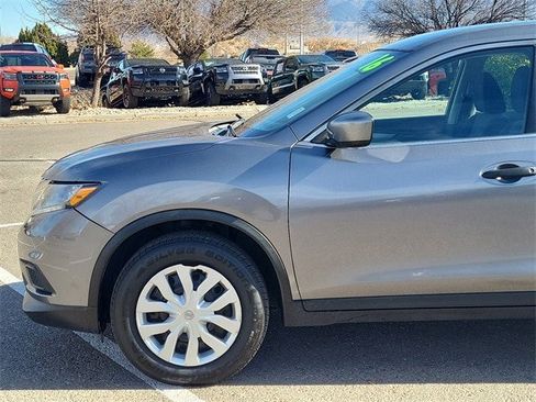 Used 2016 Nissan Rogue S image 8