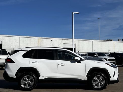 Used 2024 Toyota RAV4 LE image 3