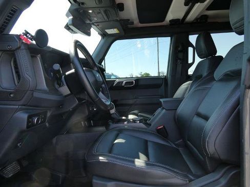 Certified 2025 Ford Bronco Badlands AWD/4WD image 21