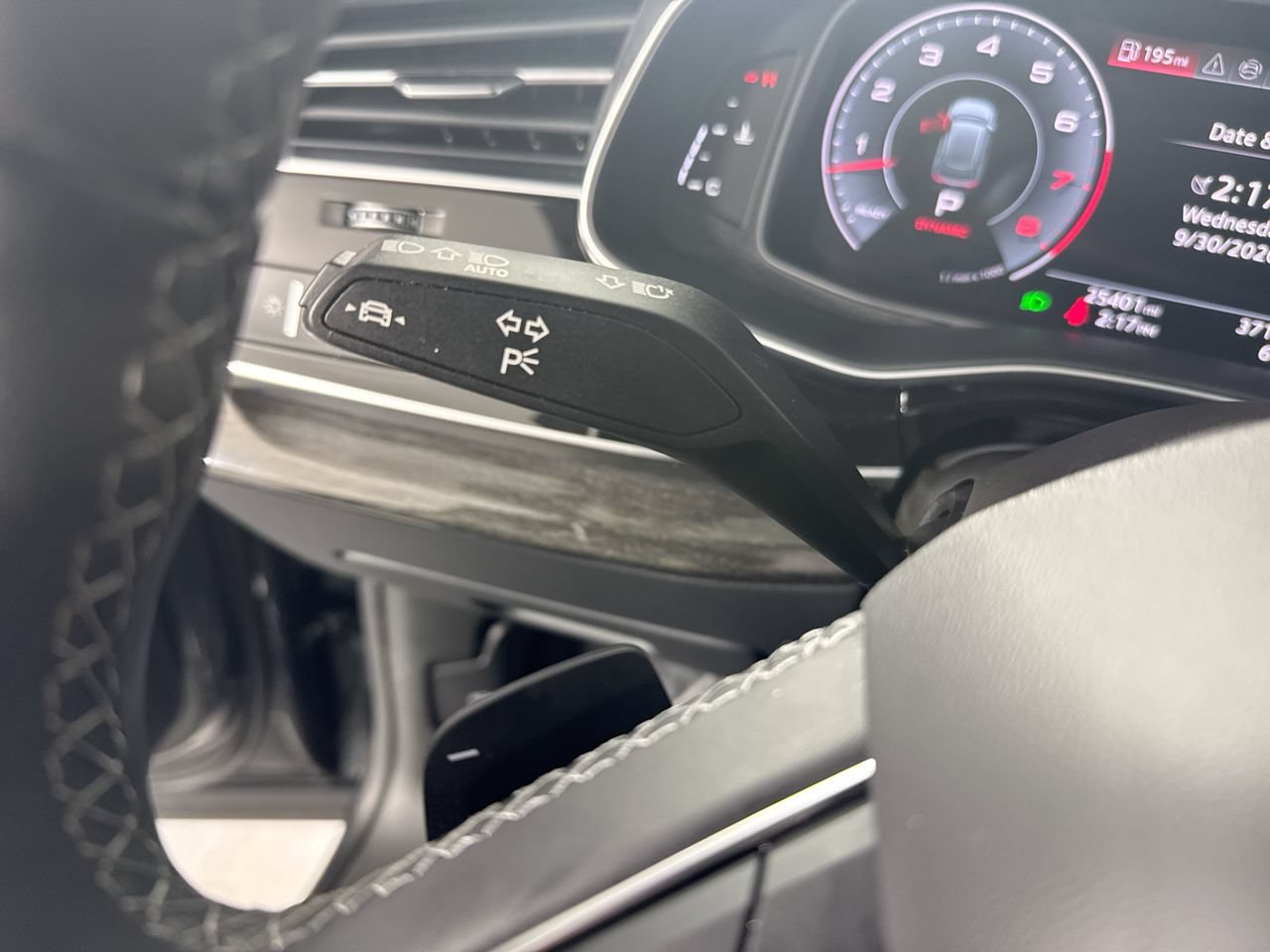Used 2024 Audi Q8 Prestige w/ Prestige Package AWD/4WD image 21